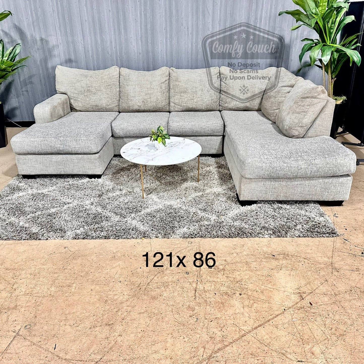 🛋️ Double Chaise Ushaped Sectional Sofa (Delivery Available!! )