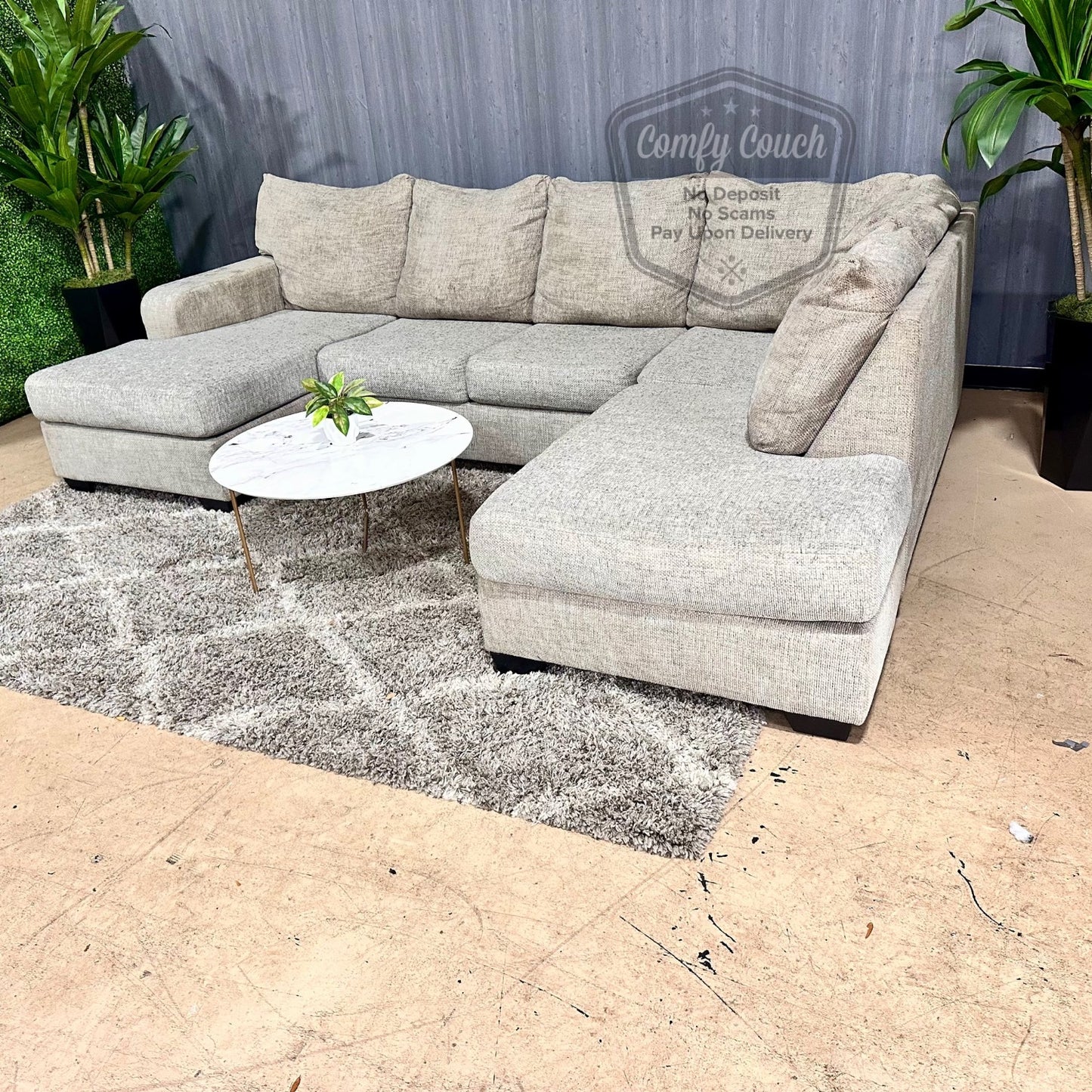 🛋️ Double Chaise Ushaped Sectional Sofa (Delivery Available!! )