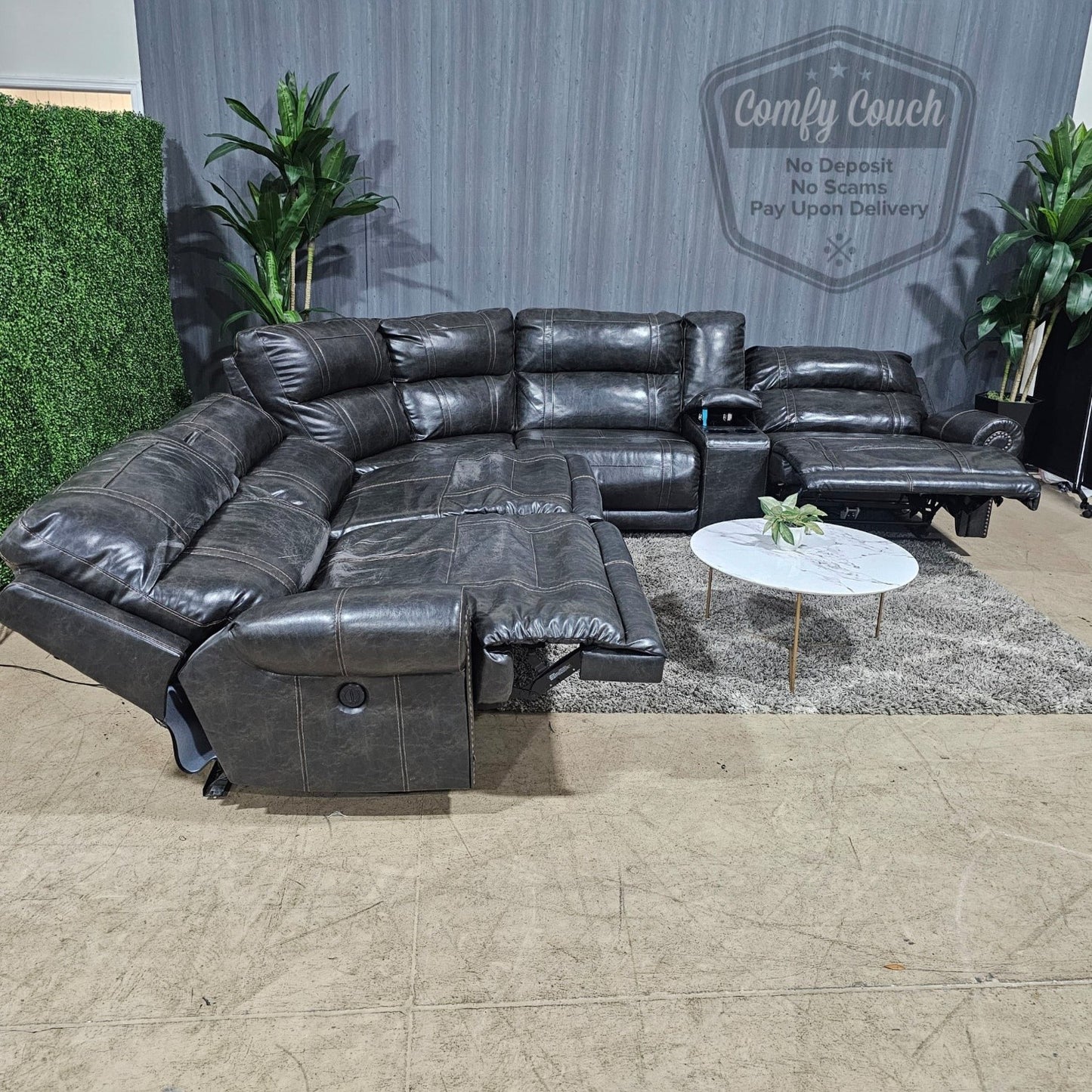 🛋️ Reclining Leather Sectional Sofa (Delivery Available!! )