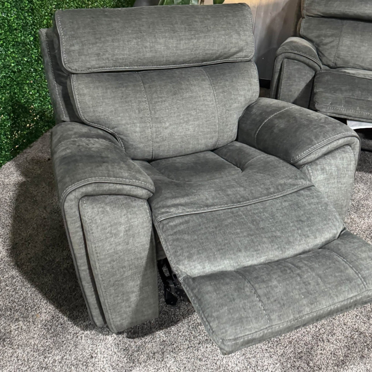 HUGE RECLINING SECTIONAL + RECLINER | GRAY (Delivery Available!! )