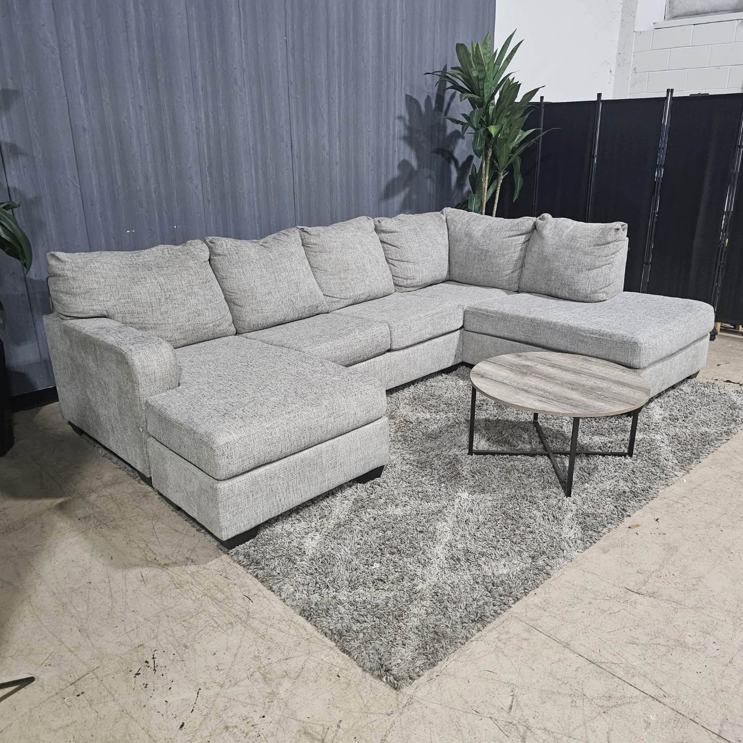 ๐๏ธ Gray Double Chaise Sectional Sofa (Delivery Available!! )