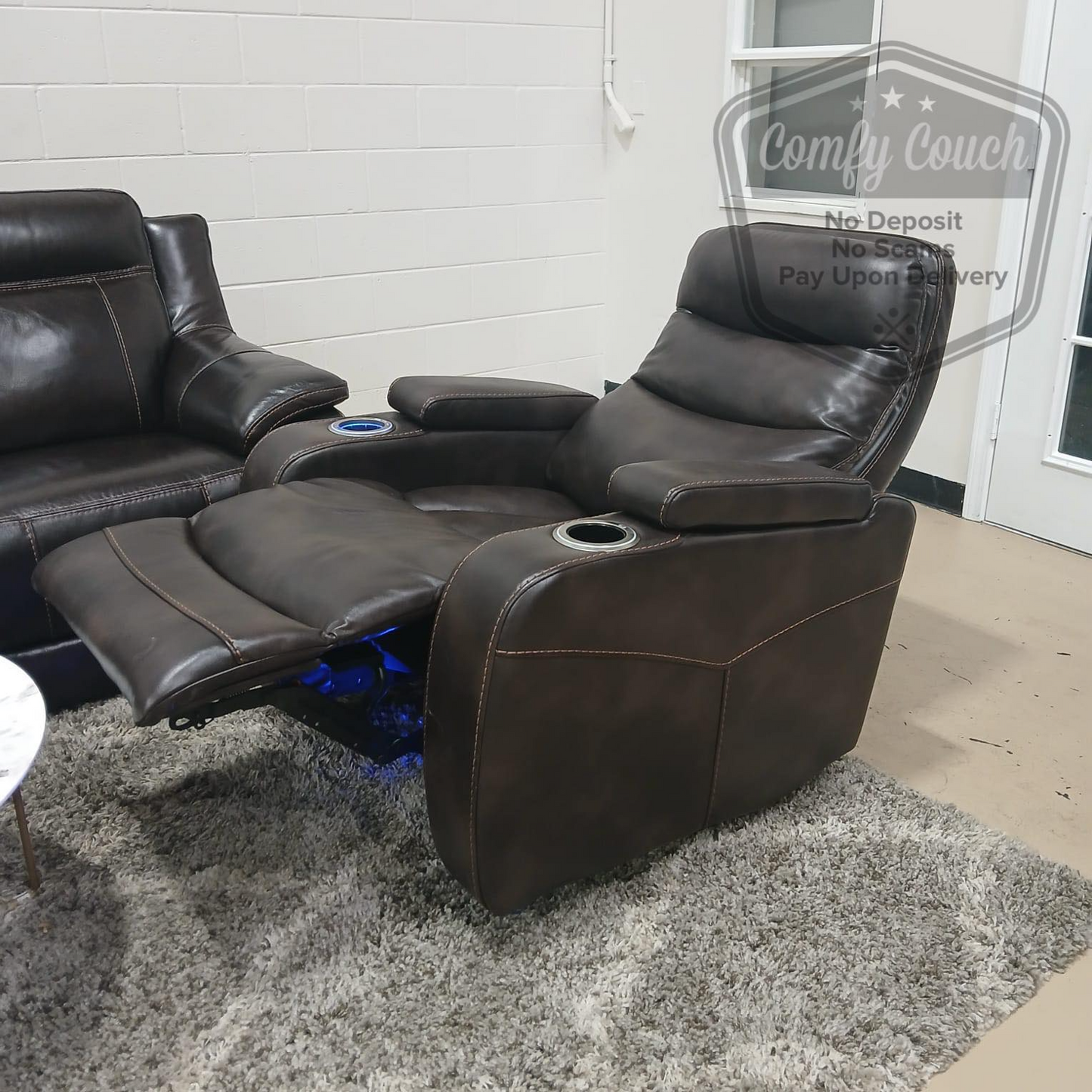 🛋️Brown Leather Reclining Sofa and Recliner set (Delivery Available!! )