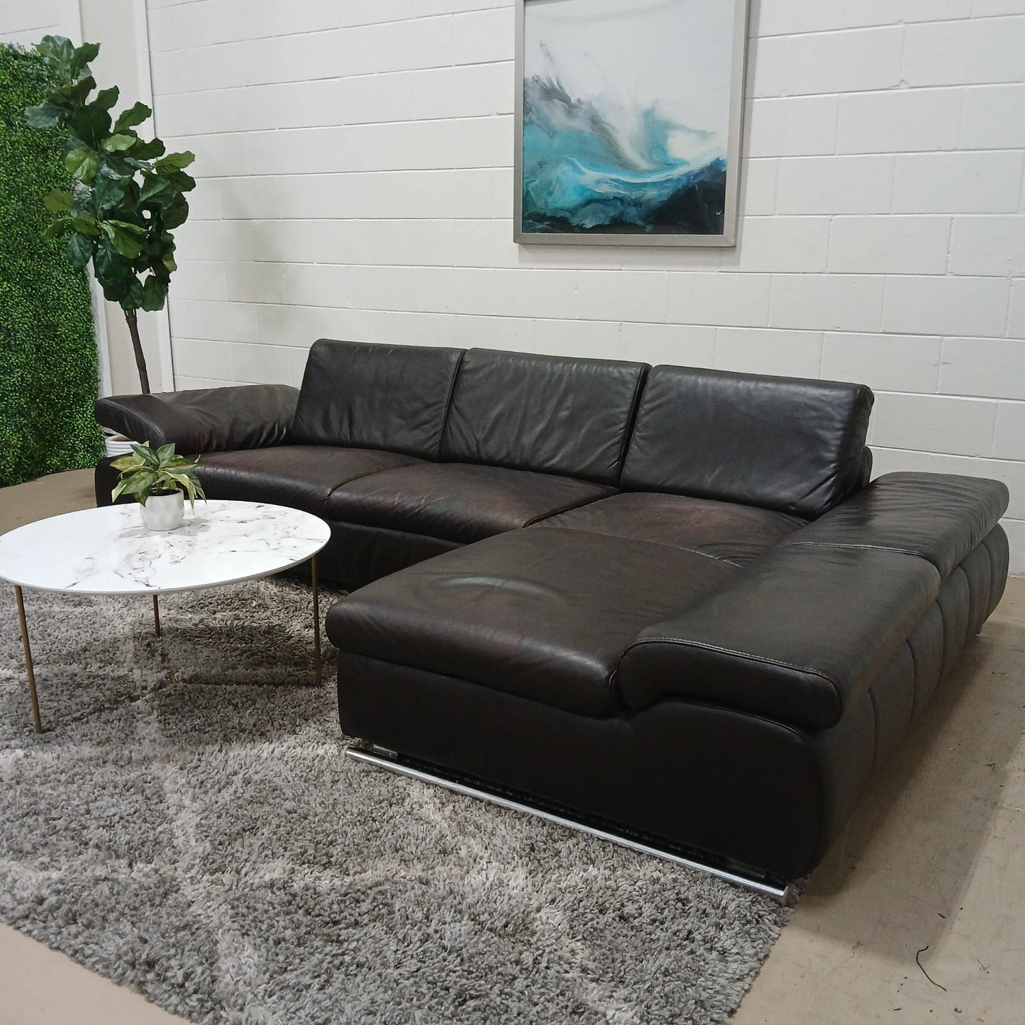 🛋️Genuine Leather Sectional(Delivery Available!! )