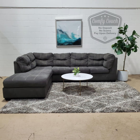 🛋️Left Ashley’s Pitkin Sectional Sofa (Delivery Available!! )