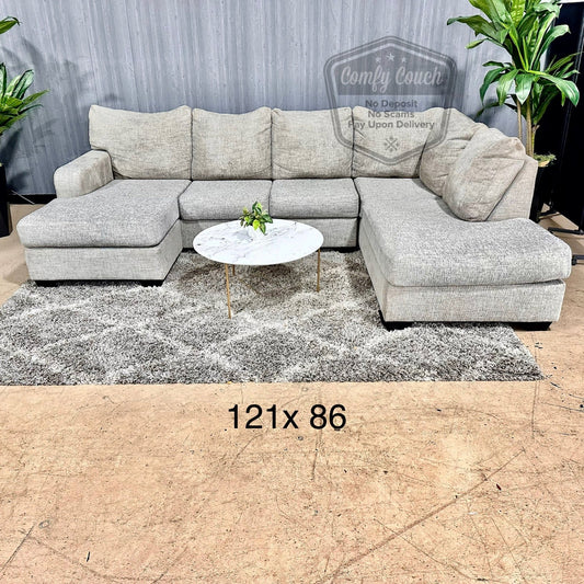 🛋️ Double Chaise Ushaped Sectional Sofa (Delivery Available!! )