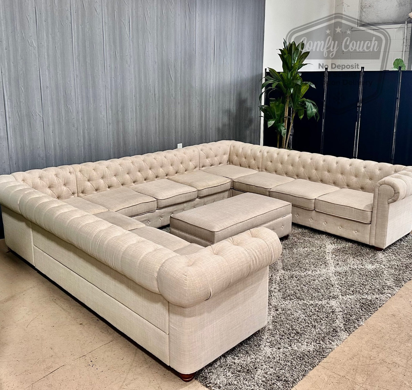 🛋️ Huge Tufted Sectional & Ottoman w/ Storage (Delivery Available!! )
