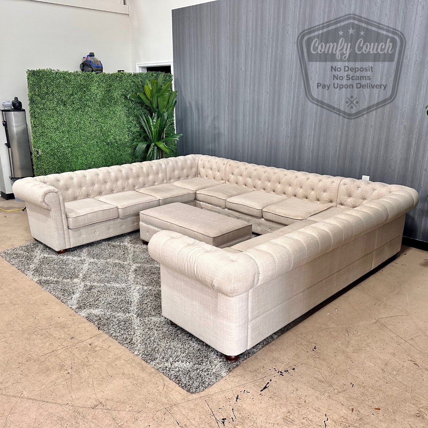 🛋️ Huge Tufted Sectional & Ottoman w/ Storage (Delivery Available!! )