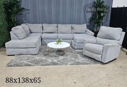 🛋️ Double Chaise Sectional Sofa w Recliner! (Delivery Available!! )