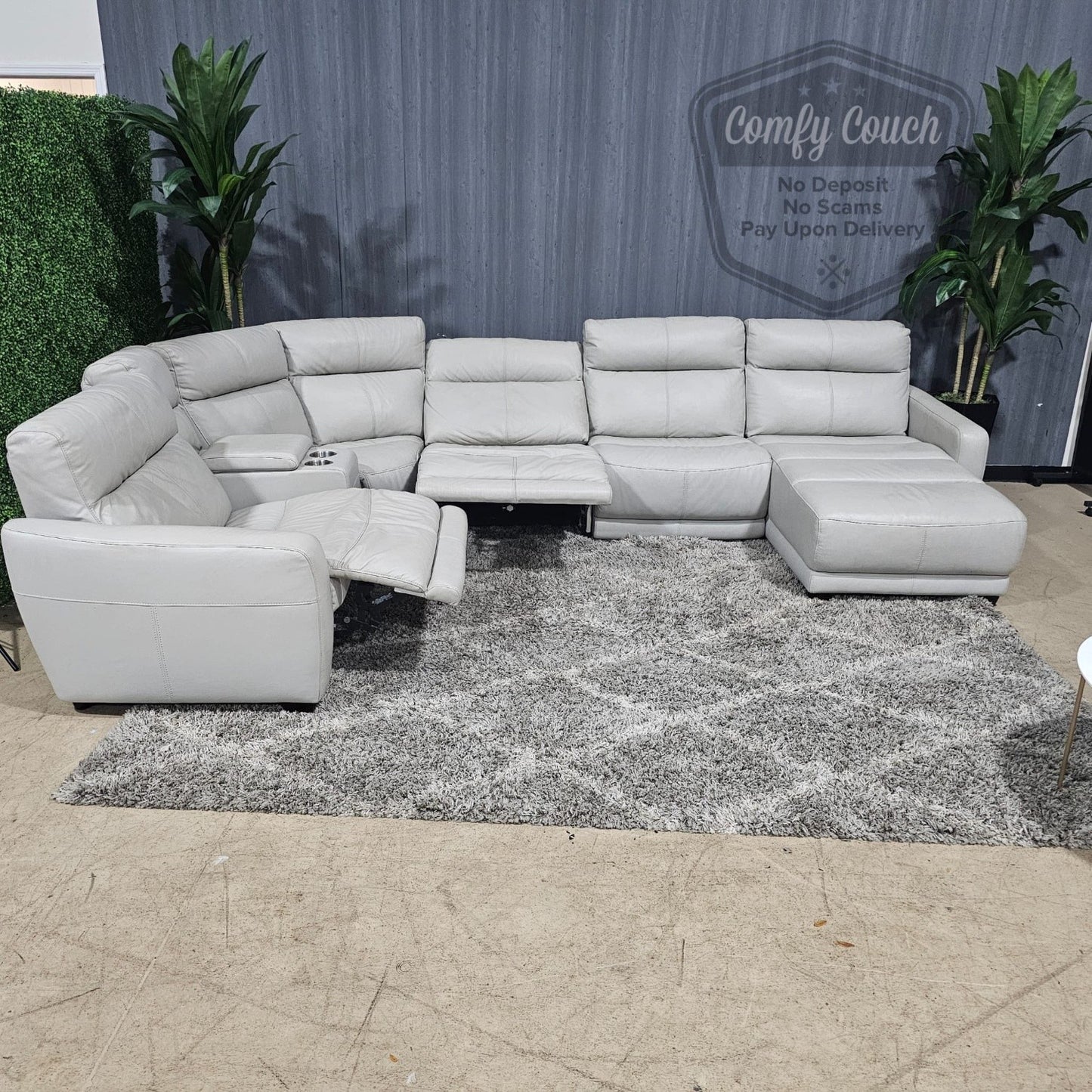 🛋️ Cindy Crawford Ushaped Leather Sectional Sofa