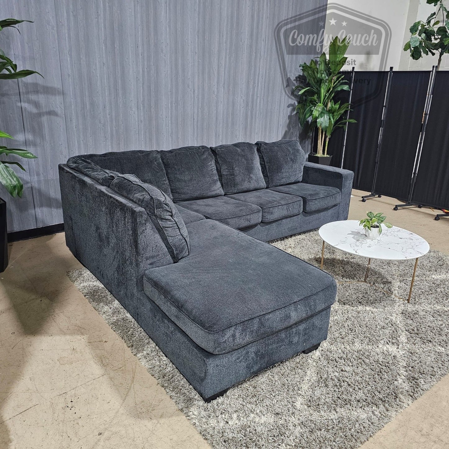 🛋️ Ashley’s Charcoal Sectional Sofa (Delivery Available!! )