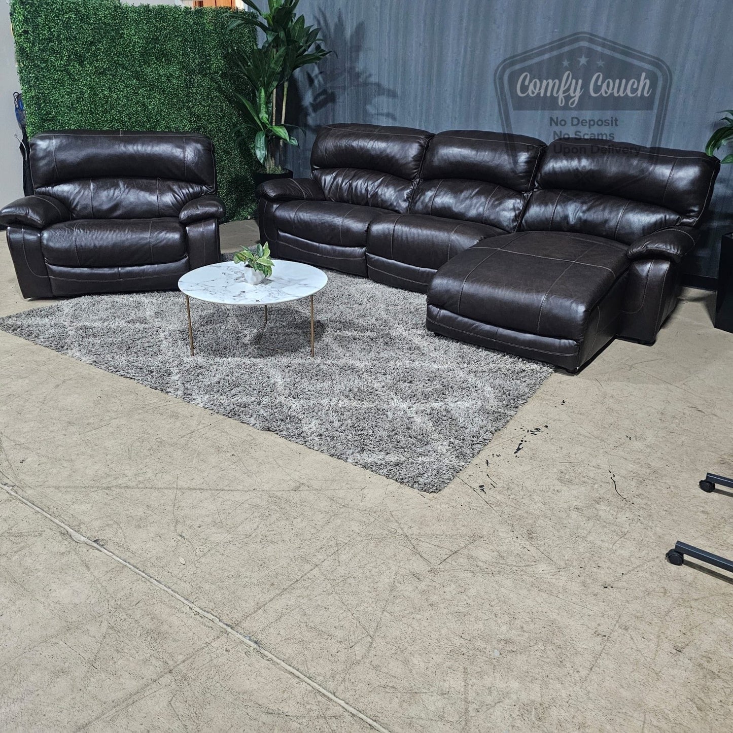 🛋️ Oversized Reclining Leather Set (Delivery Available!! )