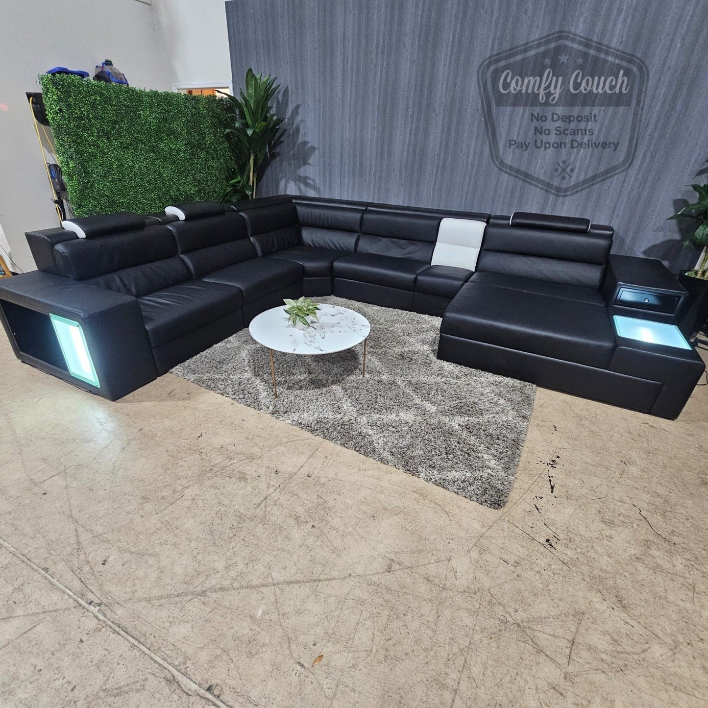 🛋️Polaris Leather Sectional & Ottoman (Delivery Available!! )