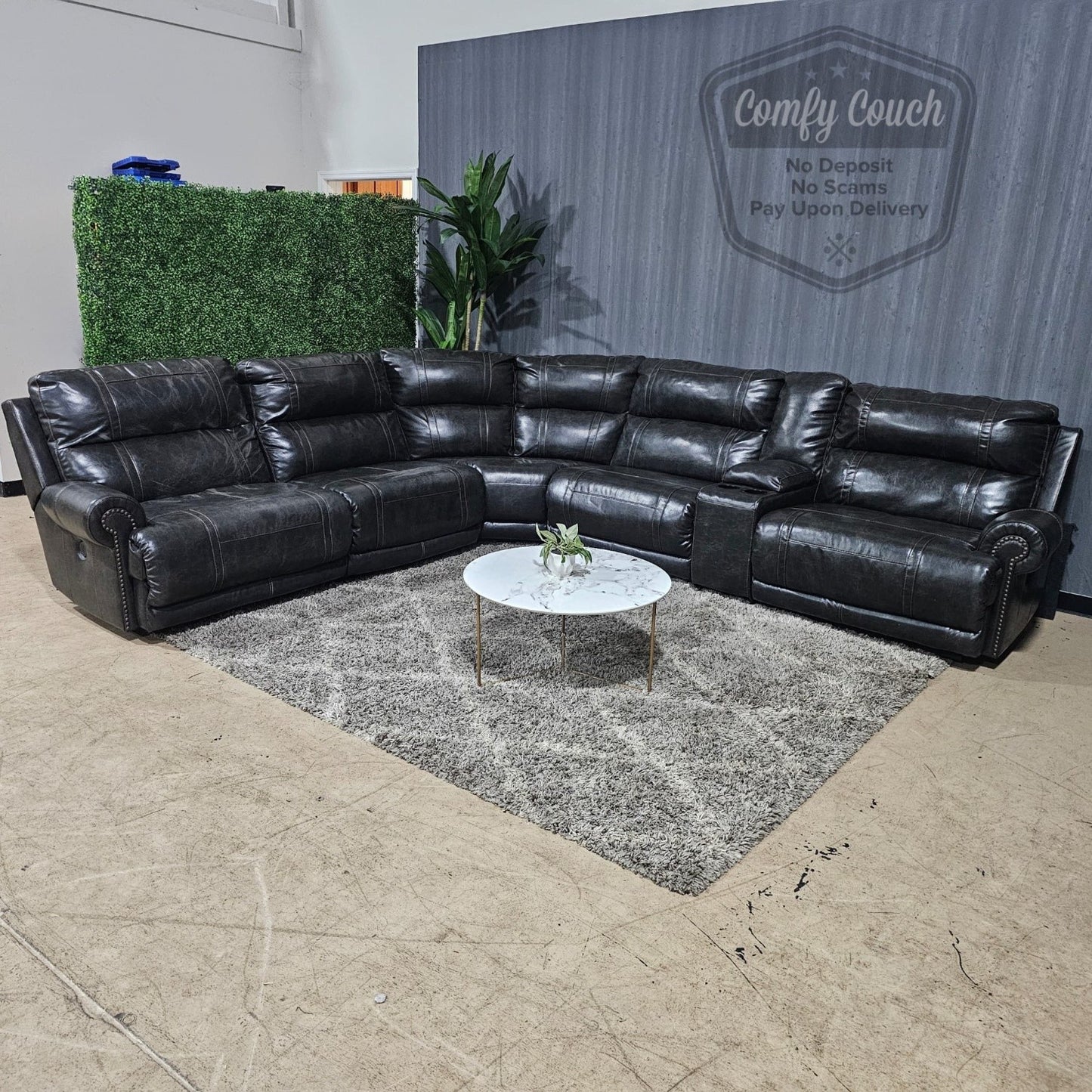 🛋️ Reclining Leather Sectional Sofa (Delivery Available!! )