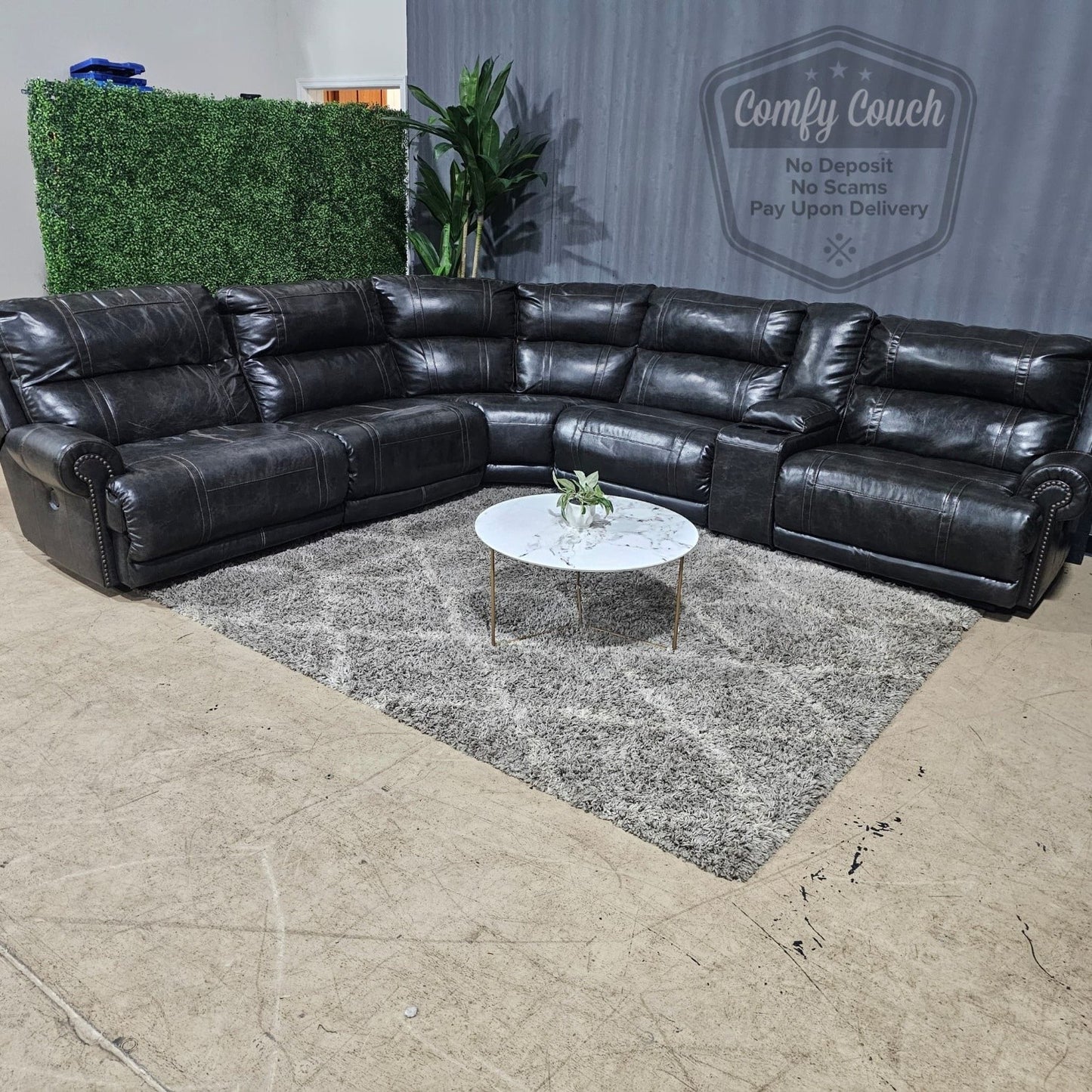 🛋️ Reclining Leather Sectional Sofa (Delivery Available!! )