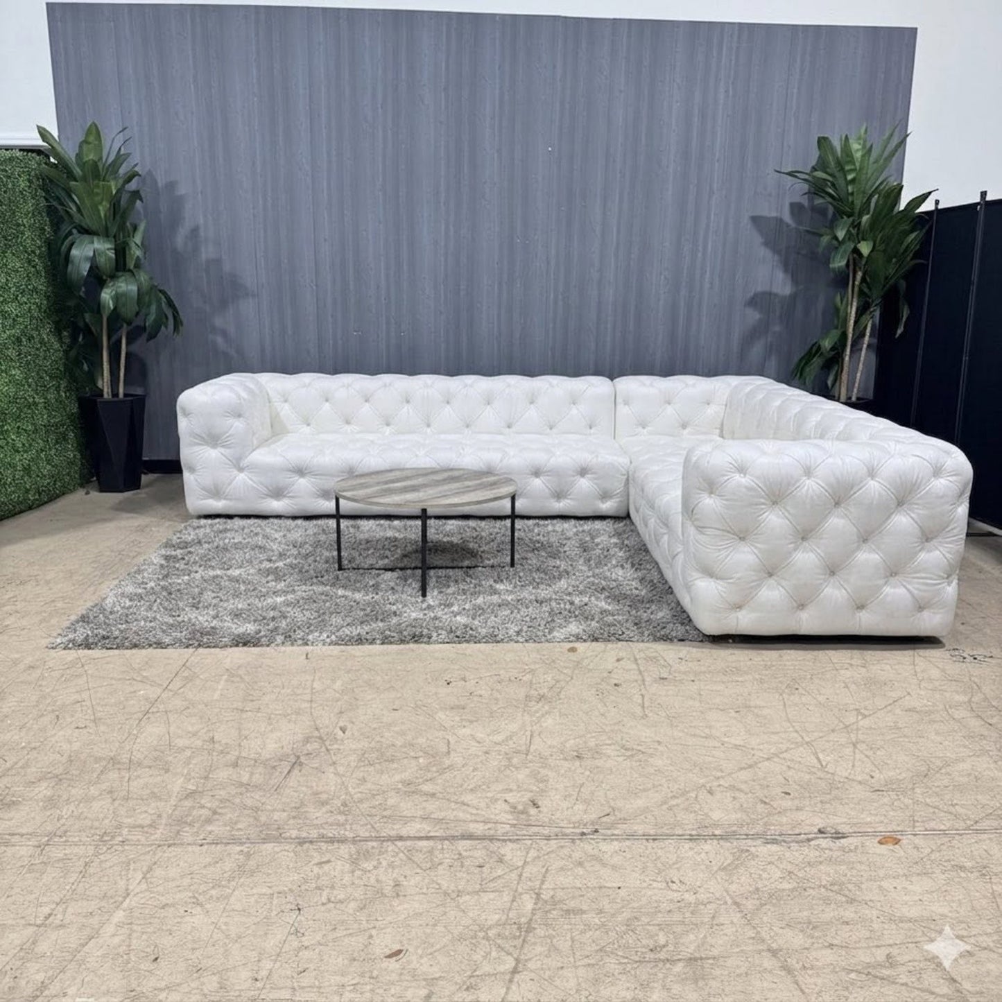 🛋️RH- Restoration Hardware Soho Tufted Sectional Sofa (Delivery Available!! )
