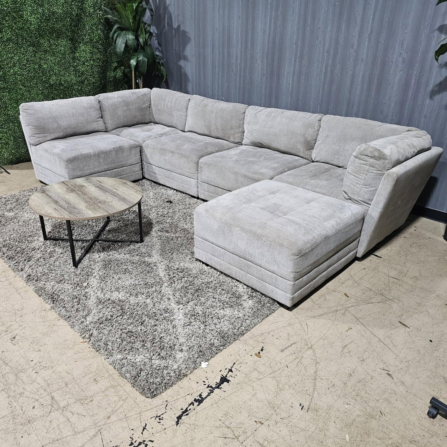 🛋️ Large 6pc Modular Sectional Sofa (Delivery Available!! )
