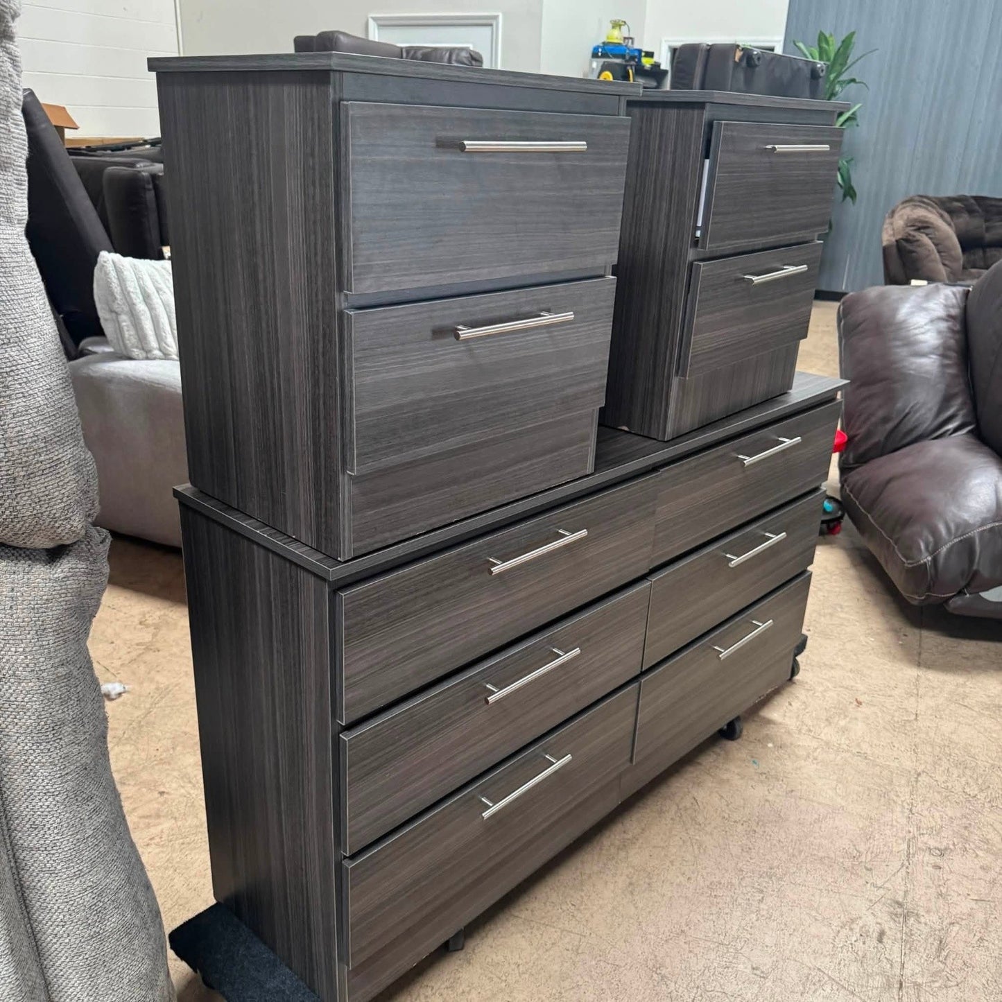 Dresser + 2 Nightstands Bedroom Set | Gray Wood Finish (Delivery Available!! )