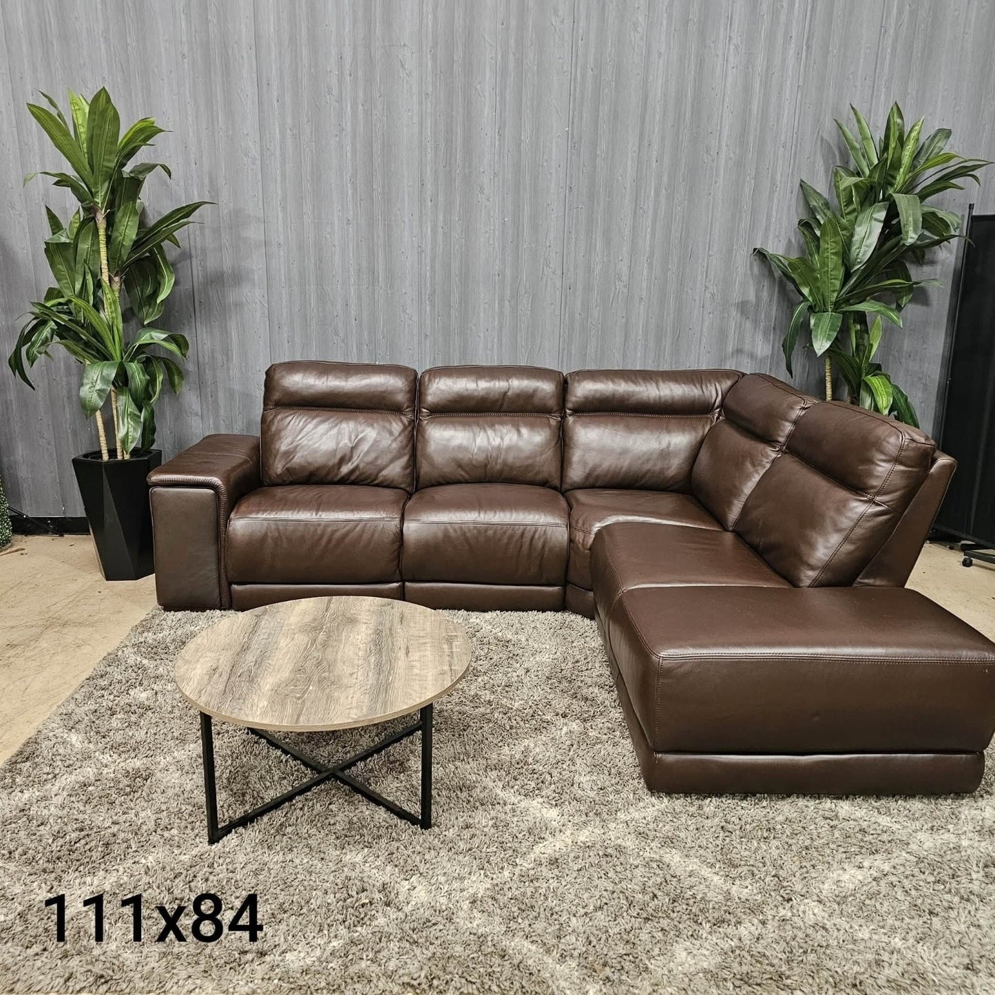 Genuine Leather Reclining Sectional (Delivery Available!! )
