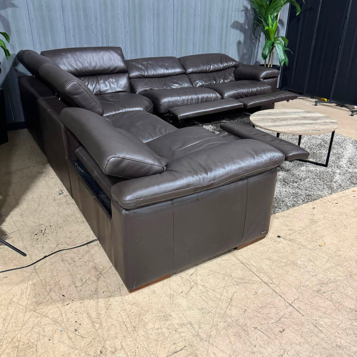 💎 Natuzzi Leather Reclining Sectional Sofa (Delivery Available!! )