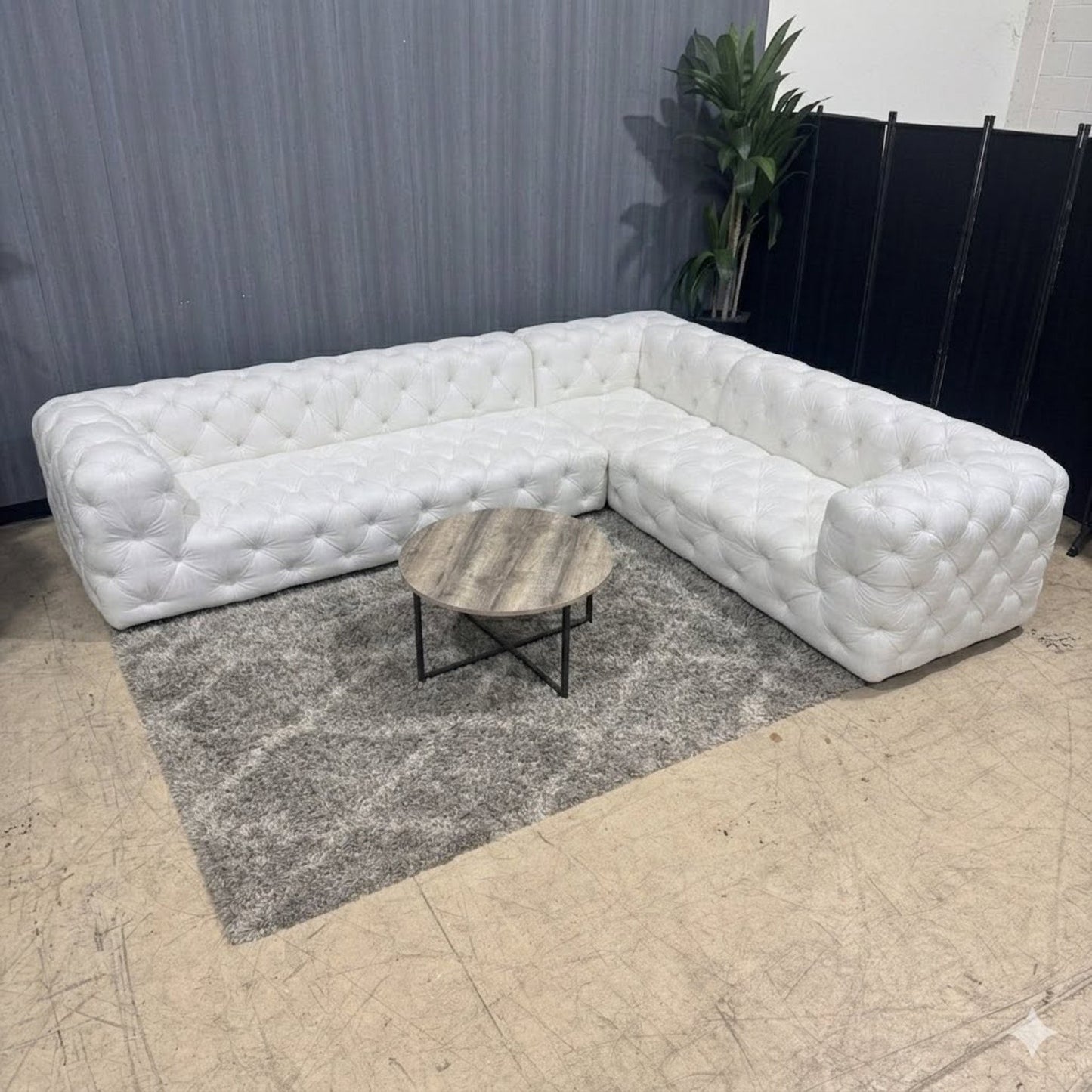 🛋️RH- Restoration Hardware Soho Tufted Sectional Sofa (Delivery Available!! )
