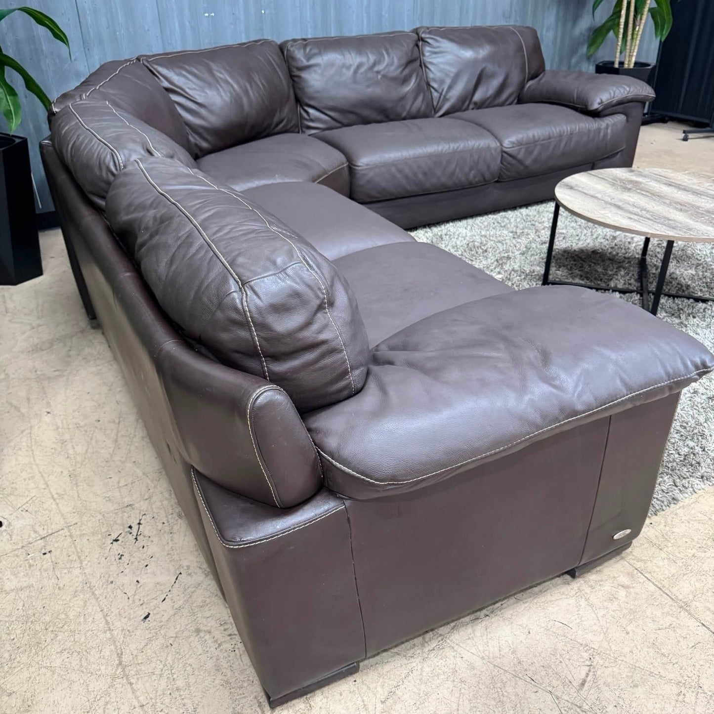 🛋️ Natuzzi X Cindy Crawford Leather Sectional Sofa (Delivery Available!! )