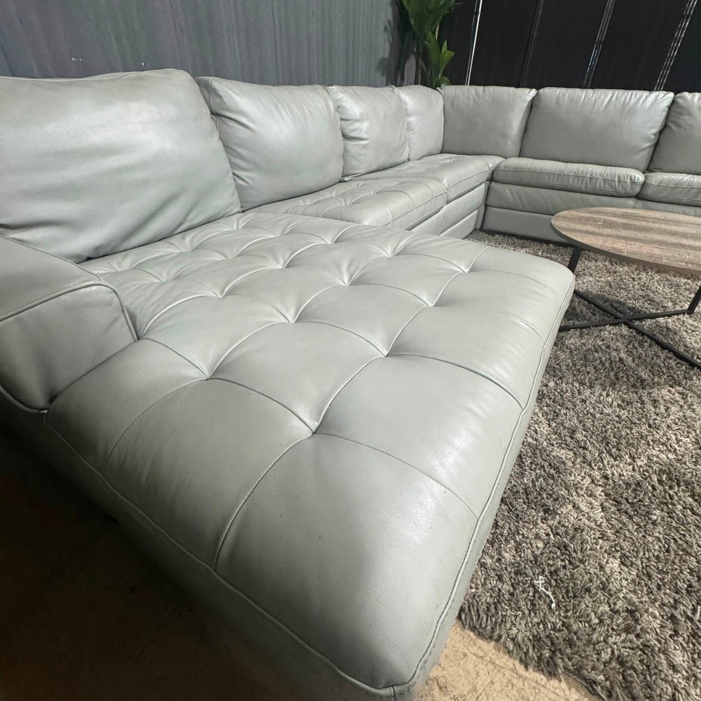 🛋️ Gray Havertys Leather Ushaped Sectional Sofa (Delivery Available!! )