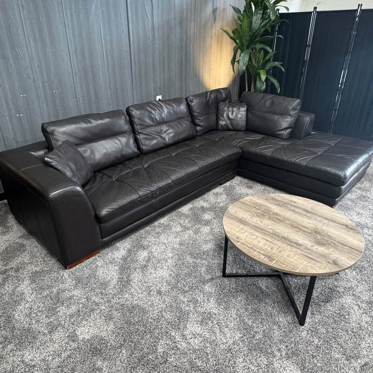 Brown Leather Sectional Sofa (Delivery Available!! )