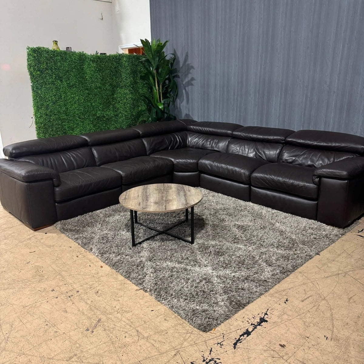 💎 Natuzzi Leather Reclining Sectional Sofa (Delivery Available!! )