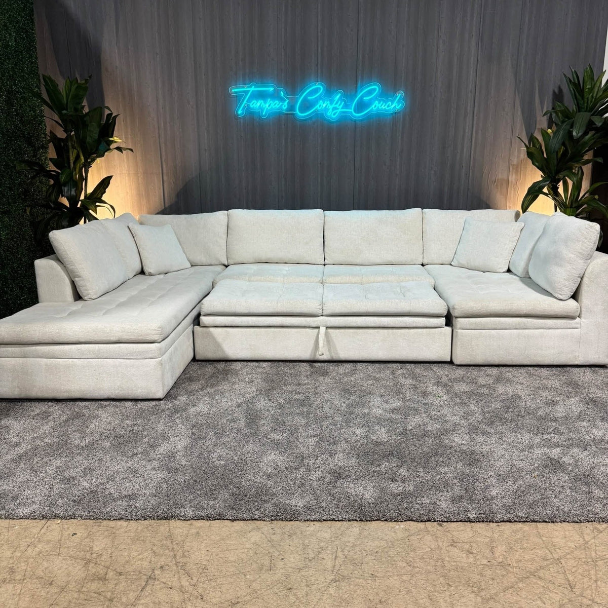 Cindy Crawford Home Sheridan Place 155” U-Shaped Sleeper Sectional | Off-White (Delivery Available!! )