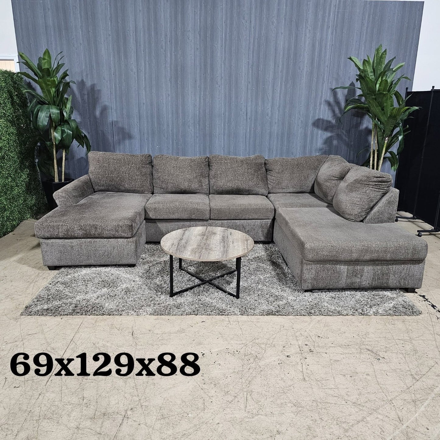 🛋️ Brown Double Chaise Sectional Sofa (Delivery Available!! )