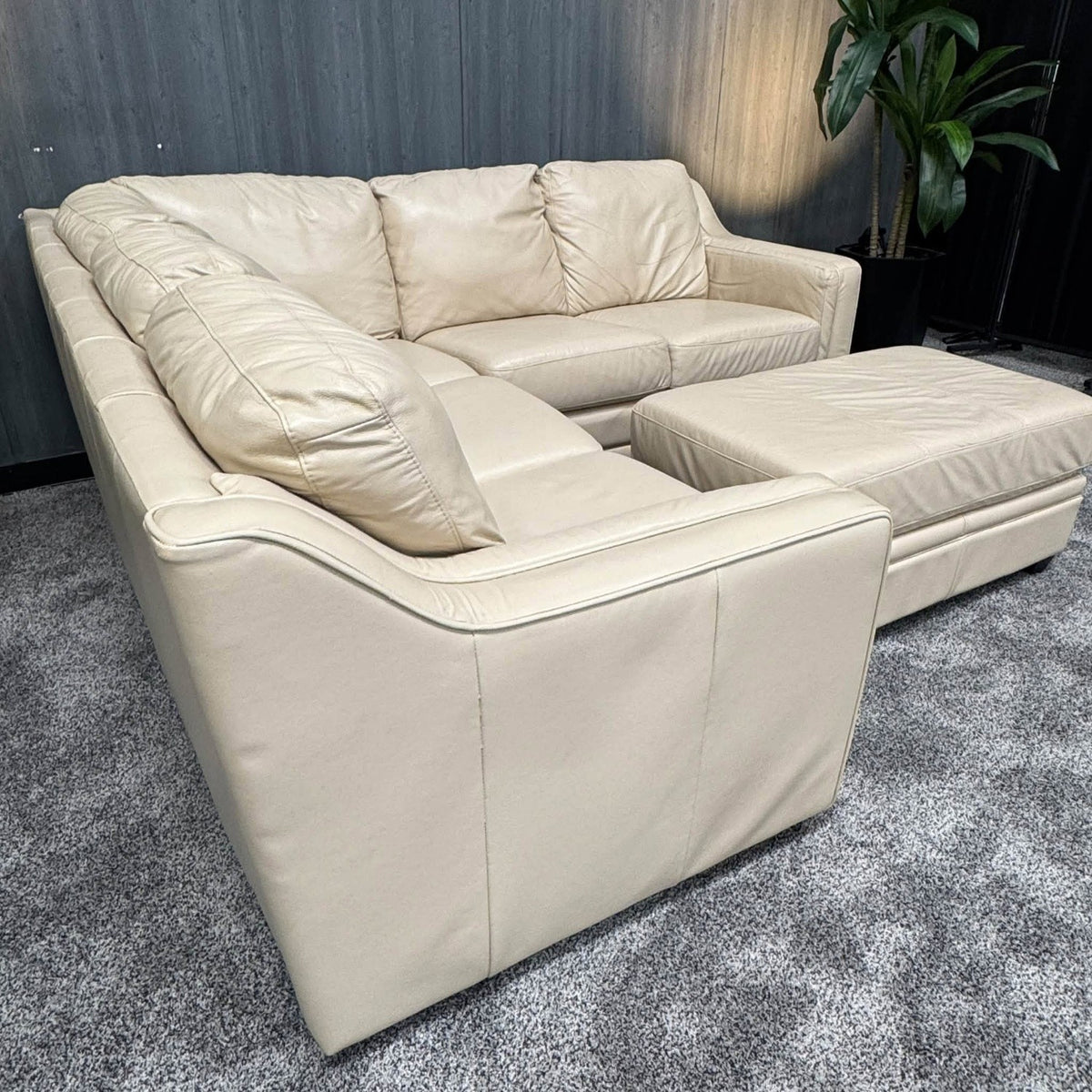 Cream Italian Leather Sectional Sofa (Delivery Available!! )
