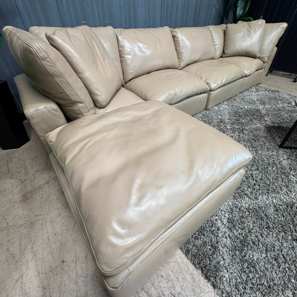 RH - Tan Leather Restoration Hardware Original Cloud Couch (5pc) | Petite (Delivery Available!! )