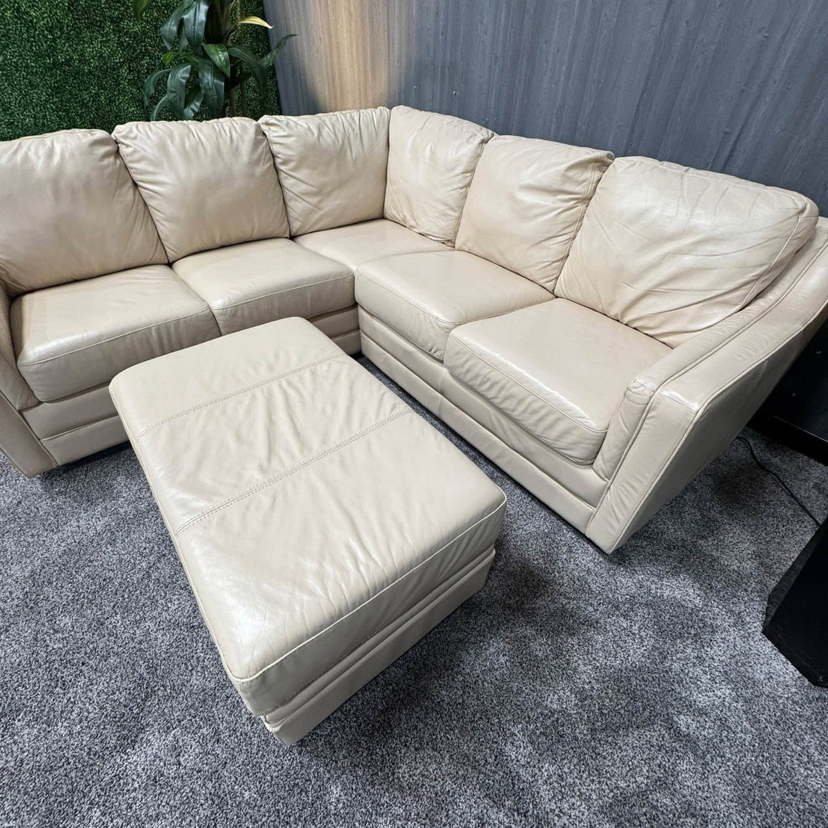 Cream Italian Leather Sectional Sofa (Delivery Available!! )