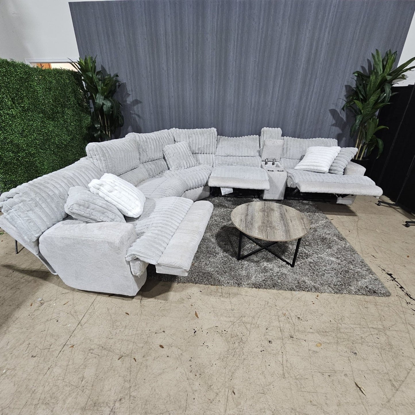 🛋️ Fluffy Corduroy Reclining Sectional Sofa (Delivery Available!! )