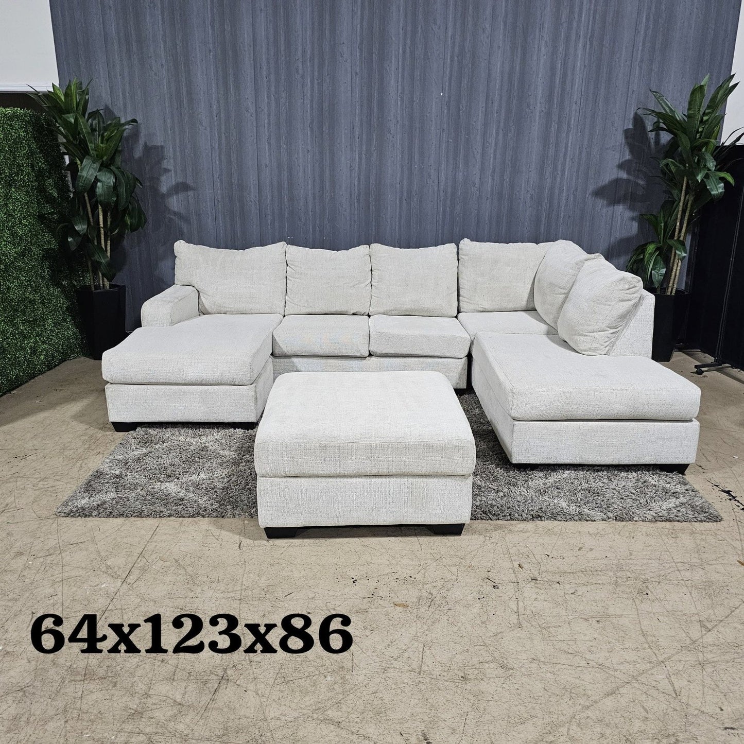 🛋️ Cream Double Chaise Sectional Sofa (Delivery Available!! )