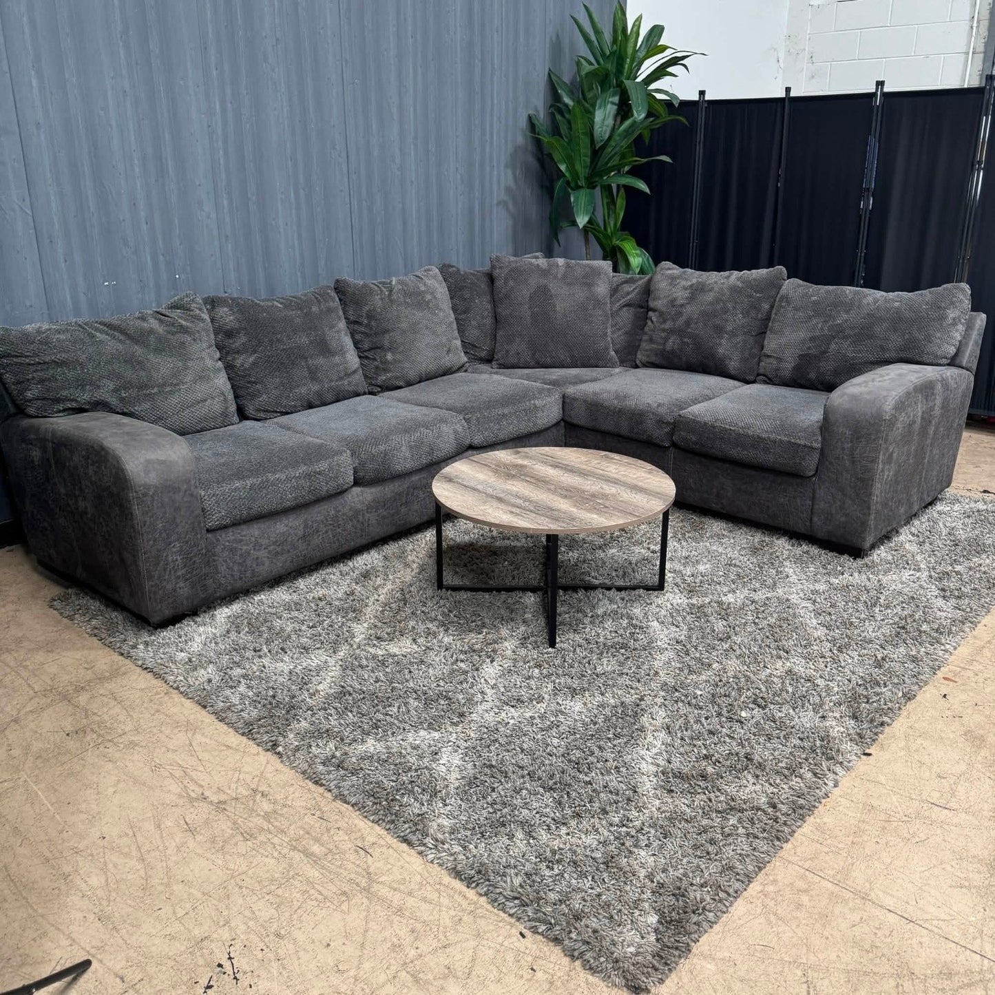 🛋️ Fluffy Charcoal Sectional Sofa (Delivery Available!! )