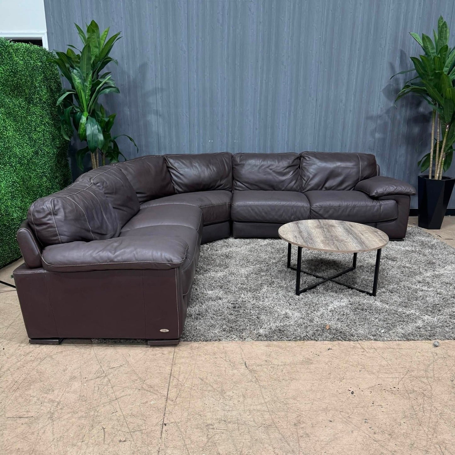🛋️ Natuzzi X Cindy Crawford Leather Sectional Sofa (Delivery Available!! )