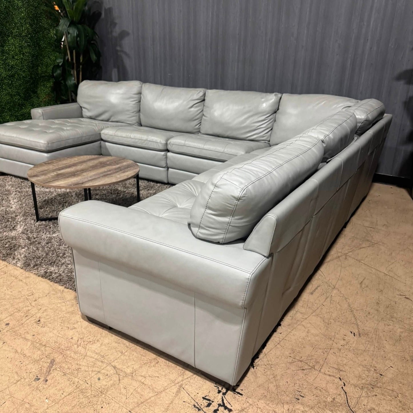 🛋️ Gray Havertys Leather Ushaped Sectional Sofa (Delivery Available!! )