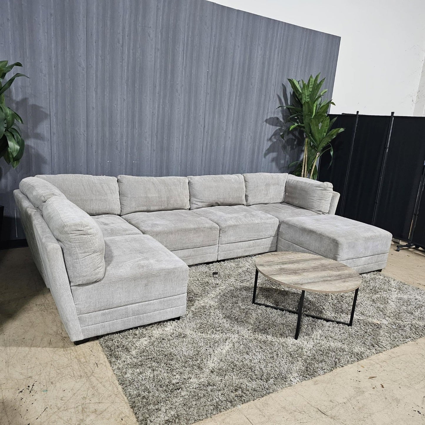 🛋️ Large 6pc Modular Sectional Sofa (Delivery Available!! )