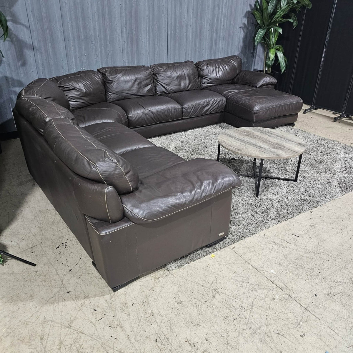 Italsofa by Natuzzi Ushaped Sectional Sofa (Delivery Available!! )