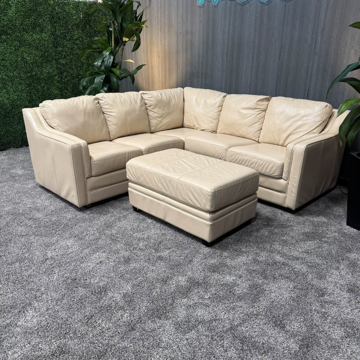 Cream Italian Leather Sectional Sofa (Delivery Available!! )