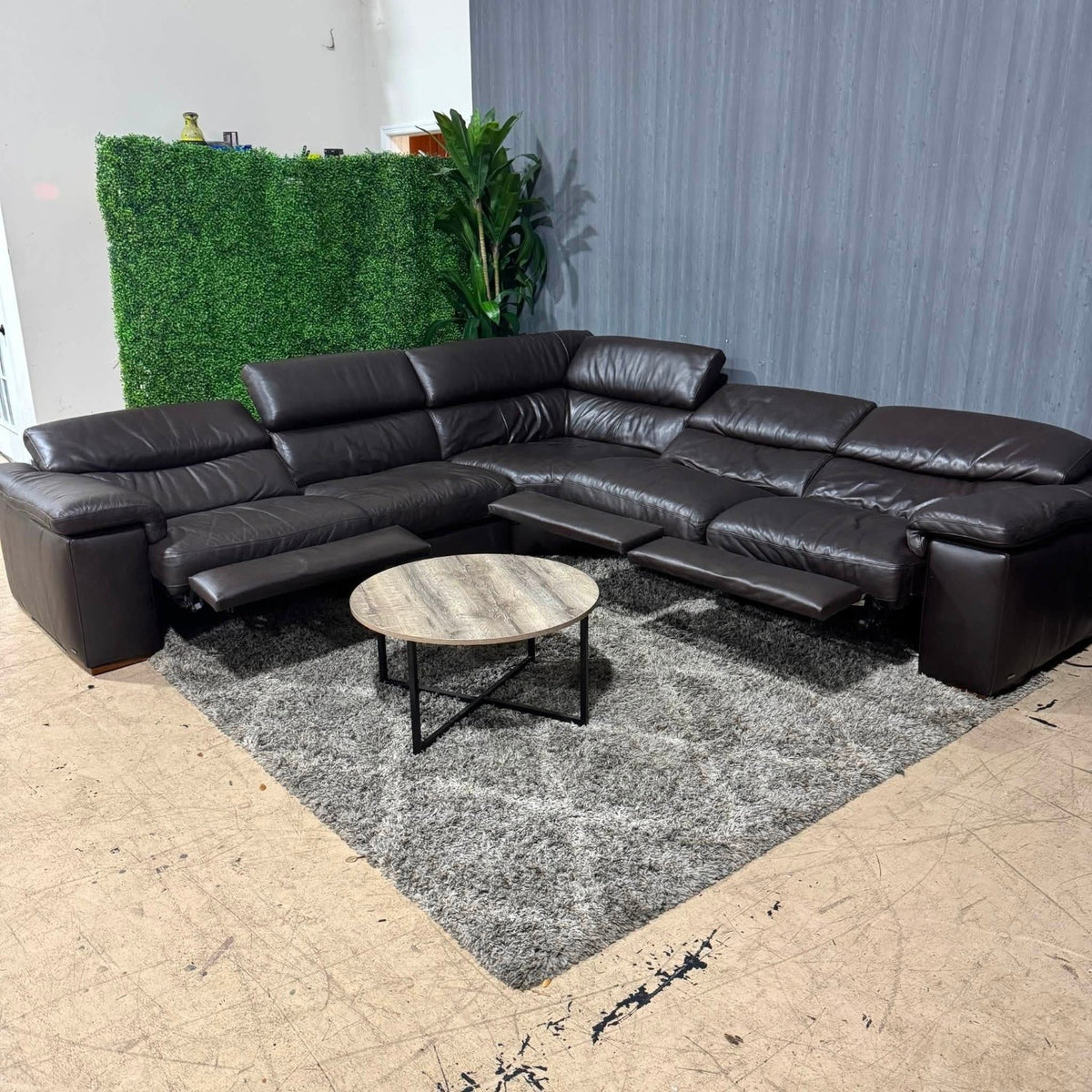 💎 Natuzzi Leather Reclining Sectional Sofa (Delivery Available!! )