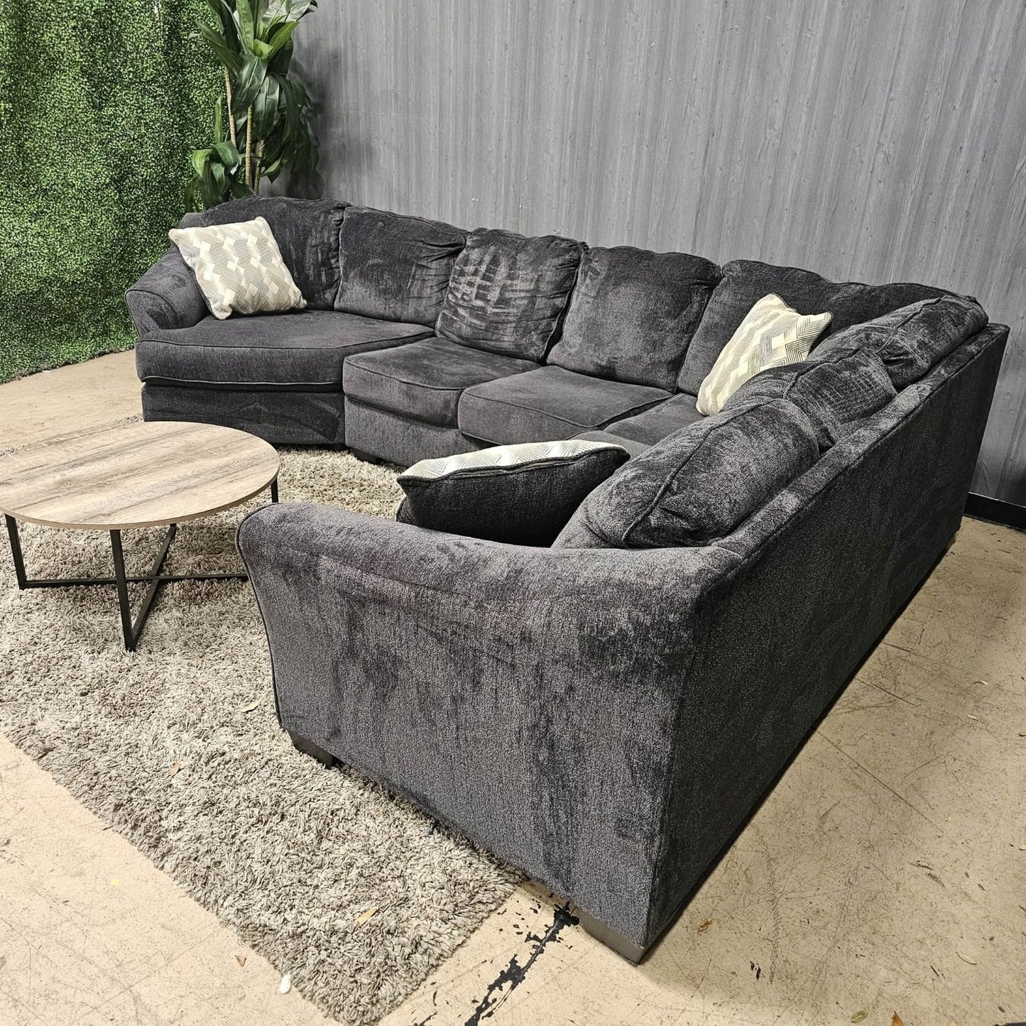 Large Ashley’s Sectional w/ Cuddler (Delivery Available!! )