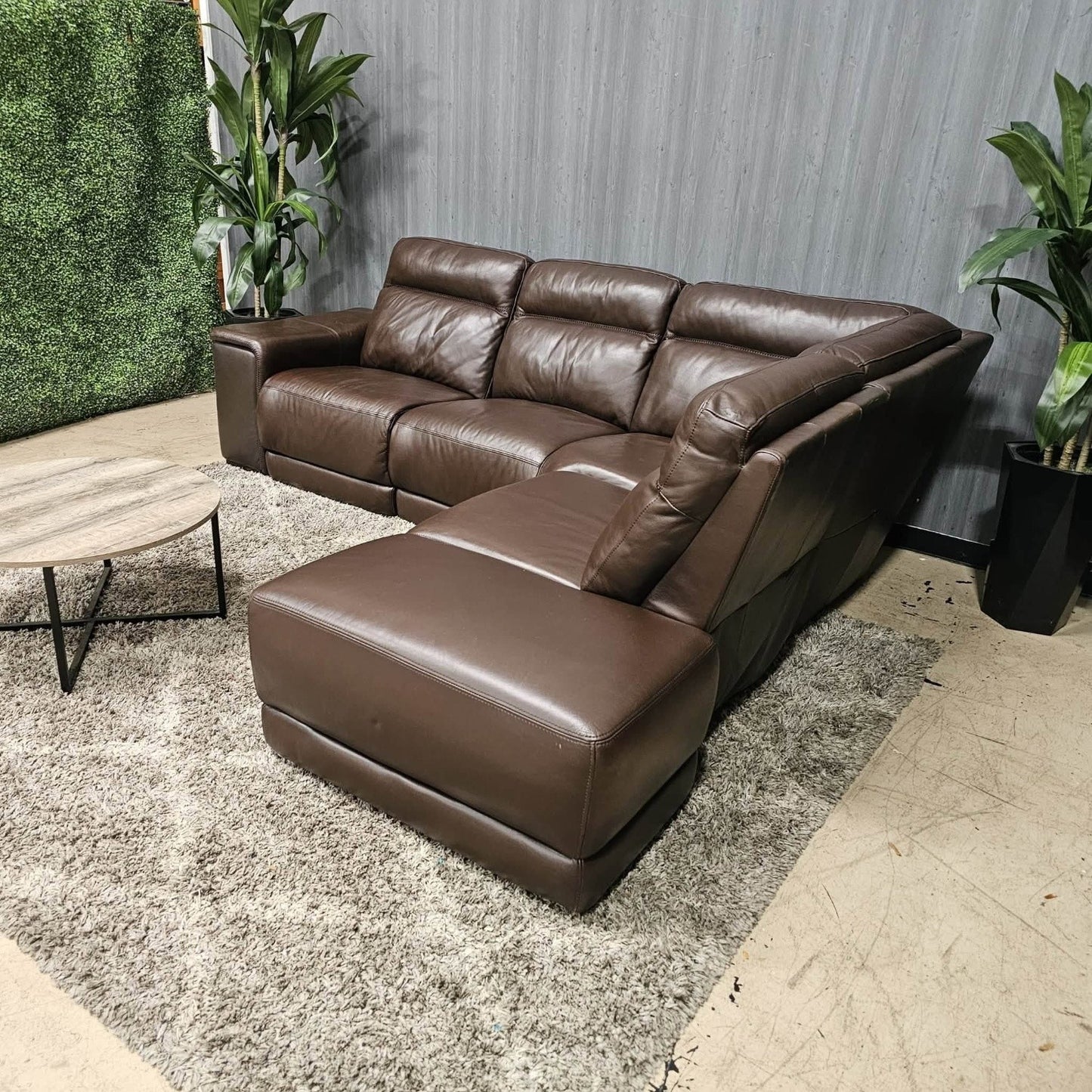 Genuine Leather Reclining Sectional (Delivery Available!! )